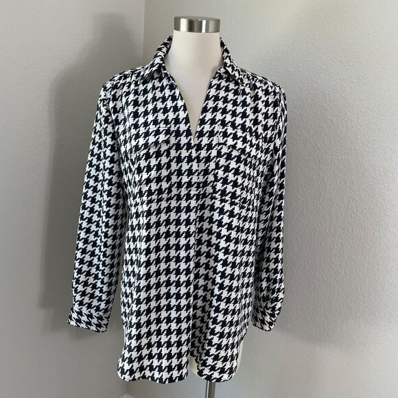 Ann Taylor Womens Medium Houndstooth Camp Shirt Blouse Black White Top - Picture 2 of 13